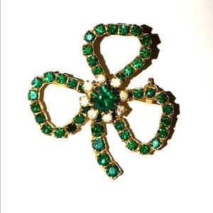 Vintage green rhinestone clover figural pin.